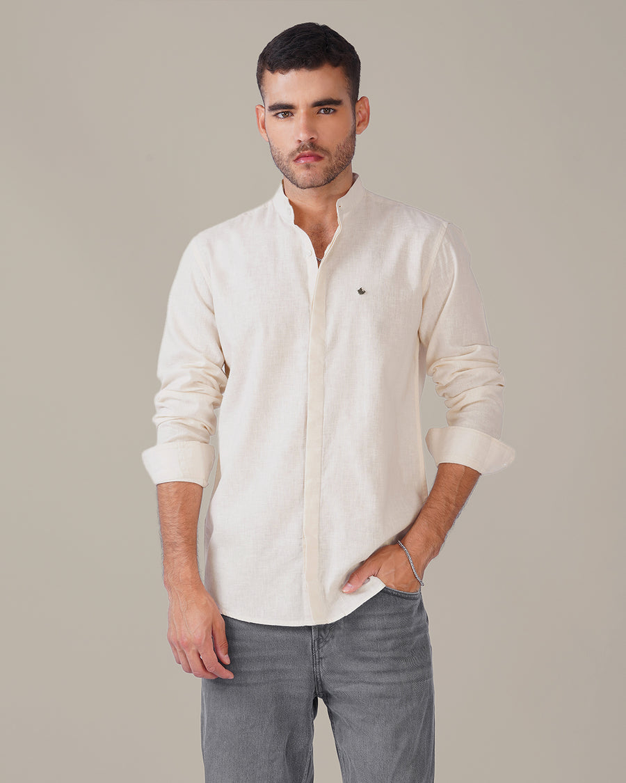 Off-White Solid Slub Cotton Mandarin Collar Shirtt