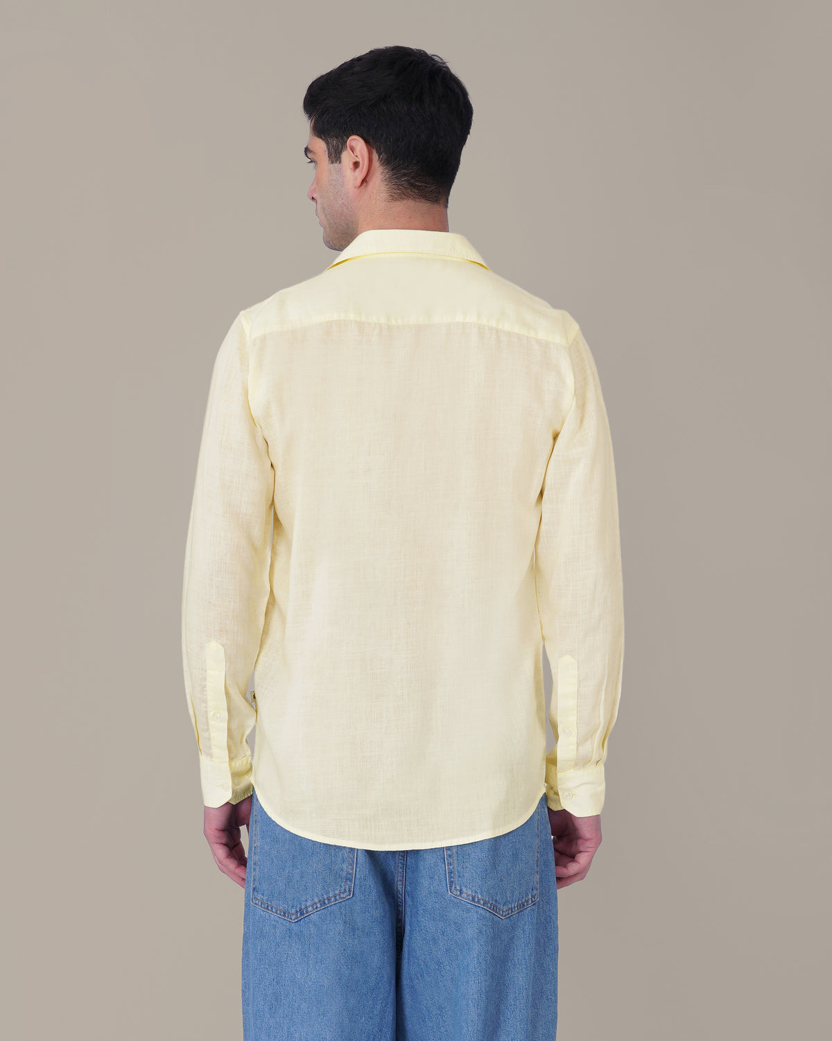 The Cream Shirt - Cotton Blend · Regular Fit