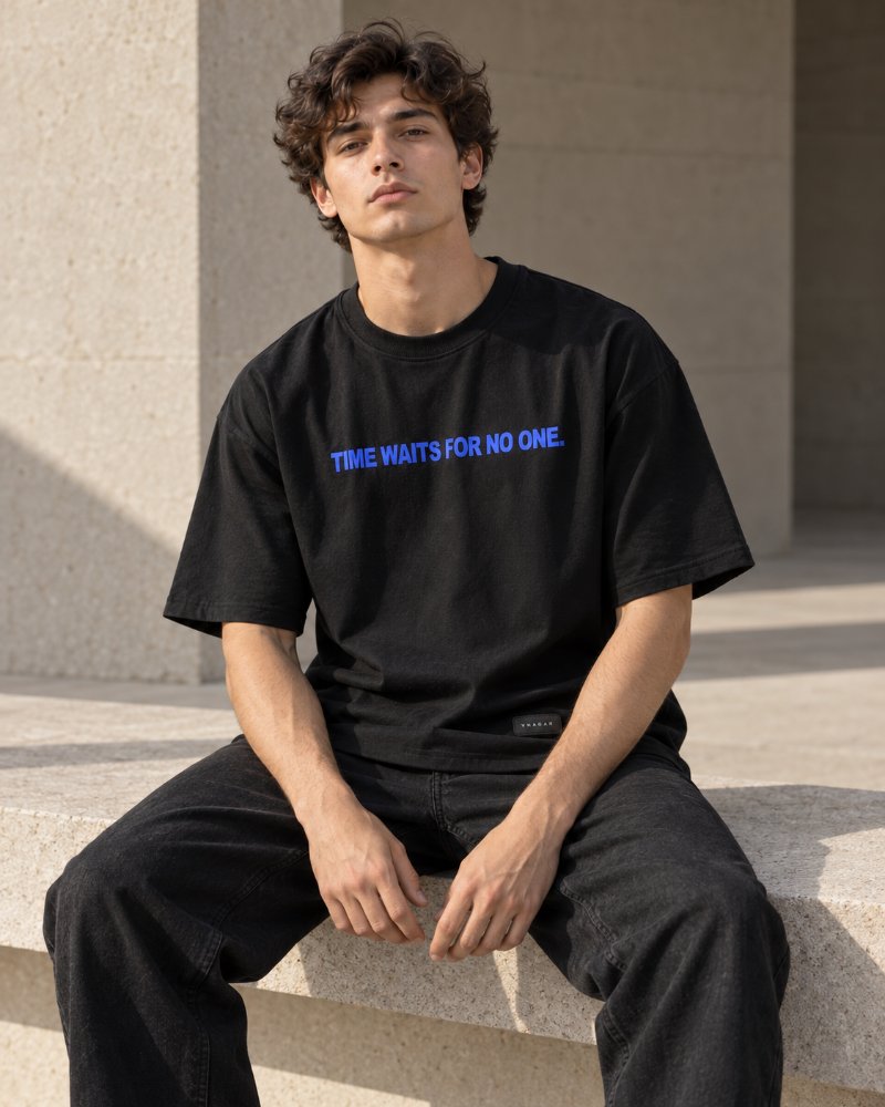 The Black Graphic Tee - Pure Cotton · Boxy Fit