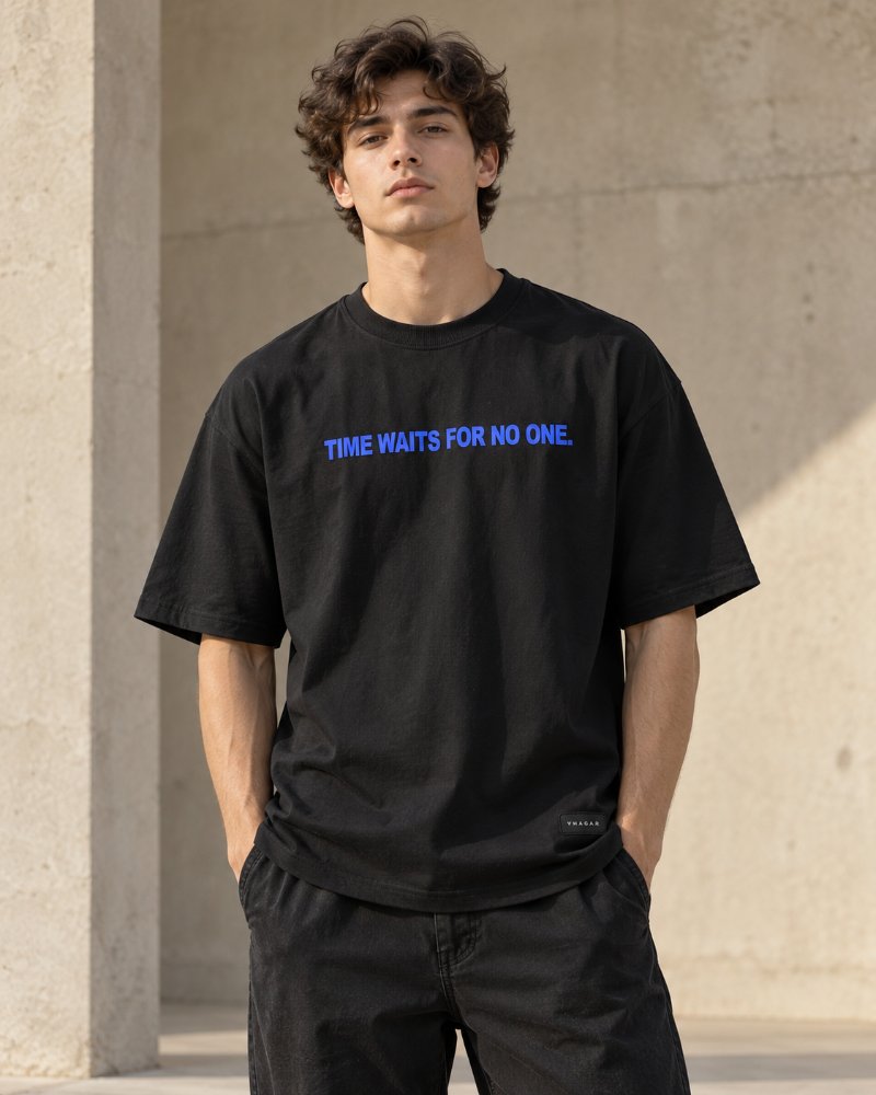The Black Graphic Tee - Pure Cotton · Boxy Fit
